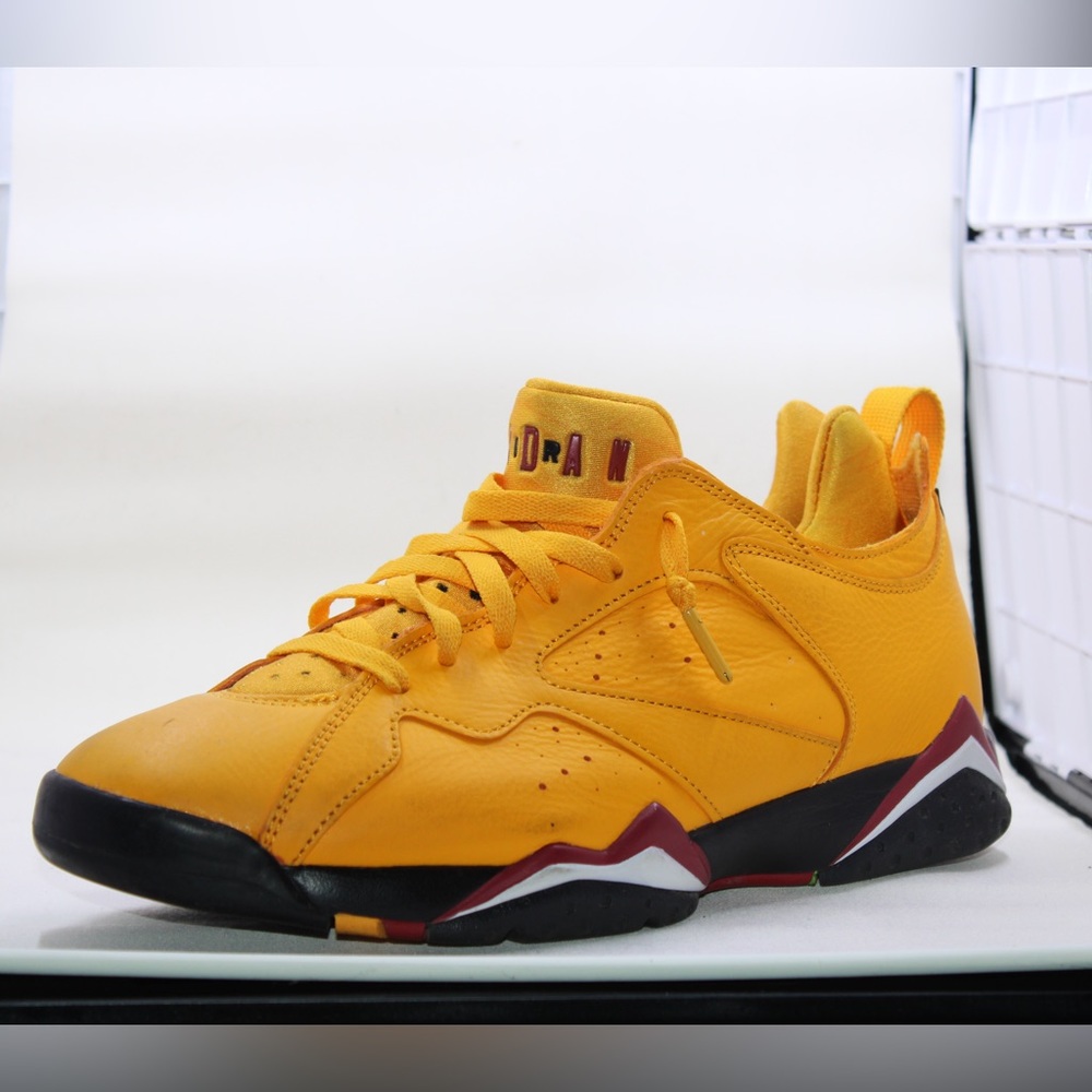 Jordan Retro 7 Low.